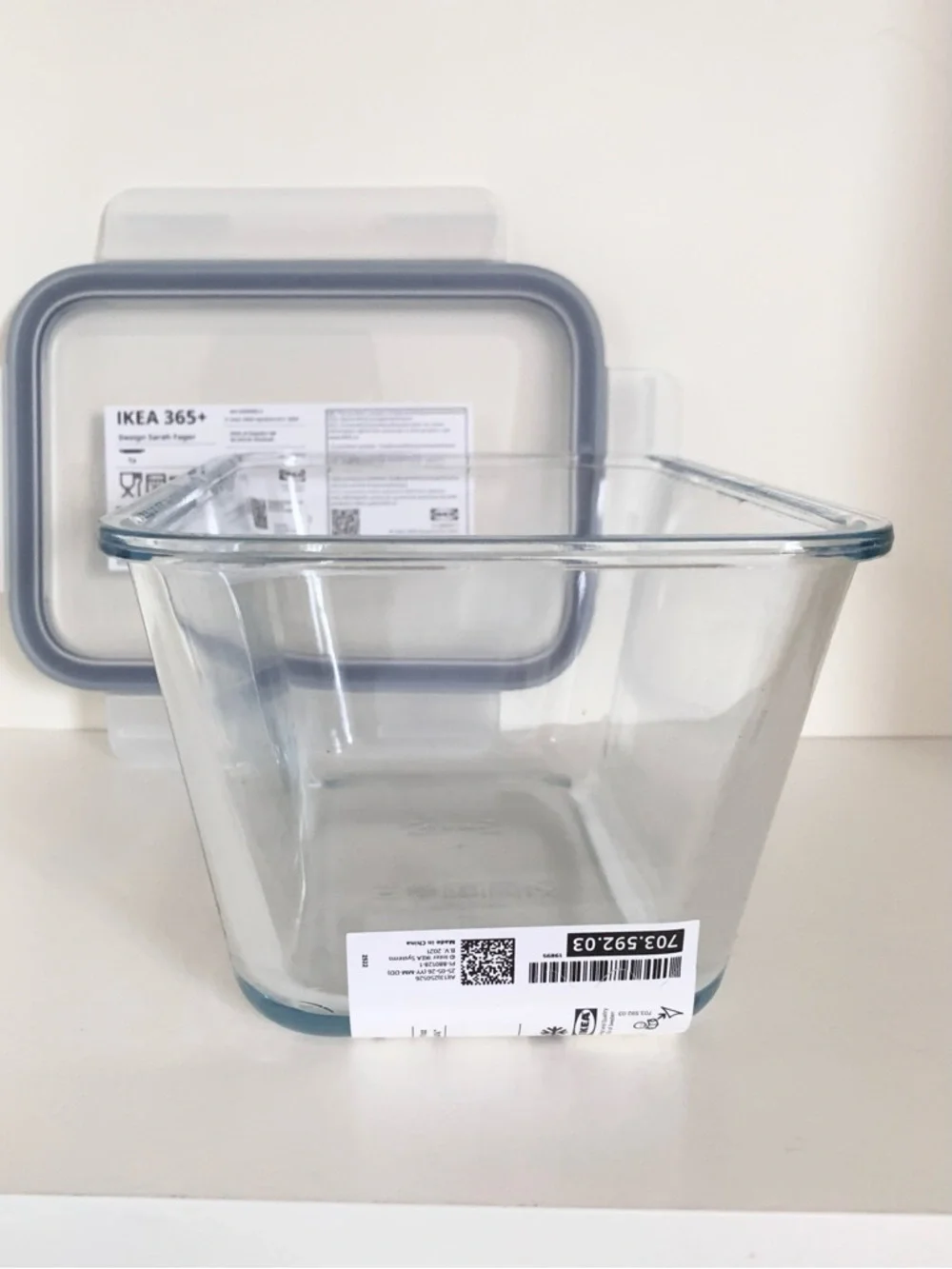 IKEA large 61 oz Glass Food storage Container with lid